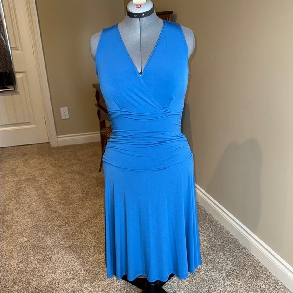 Reitmans Blue Sleeveless Midi Dress with V-Neck and Ruched Waist